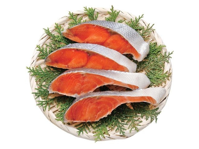 鮭尻尾約５ｋ  特明太２ｋ ２セット  coppa 三協水産 北海道日高沖 秋鮭切身 70g×8【おいしいお取り寄せ