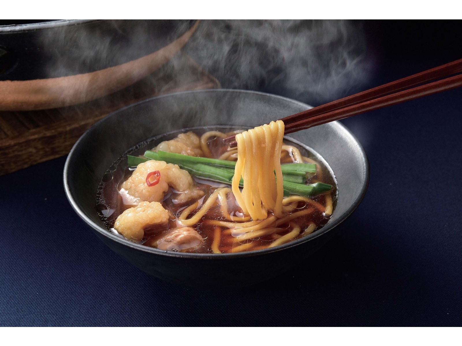 トリゼンフーズ 博多華味鳥 もつ鍋セット（醤油） 1セット（756g