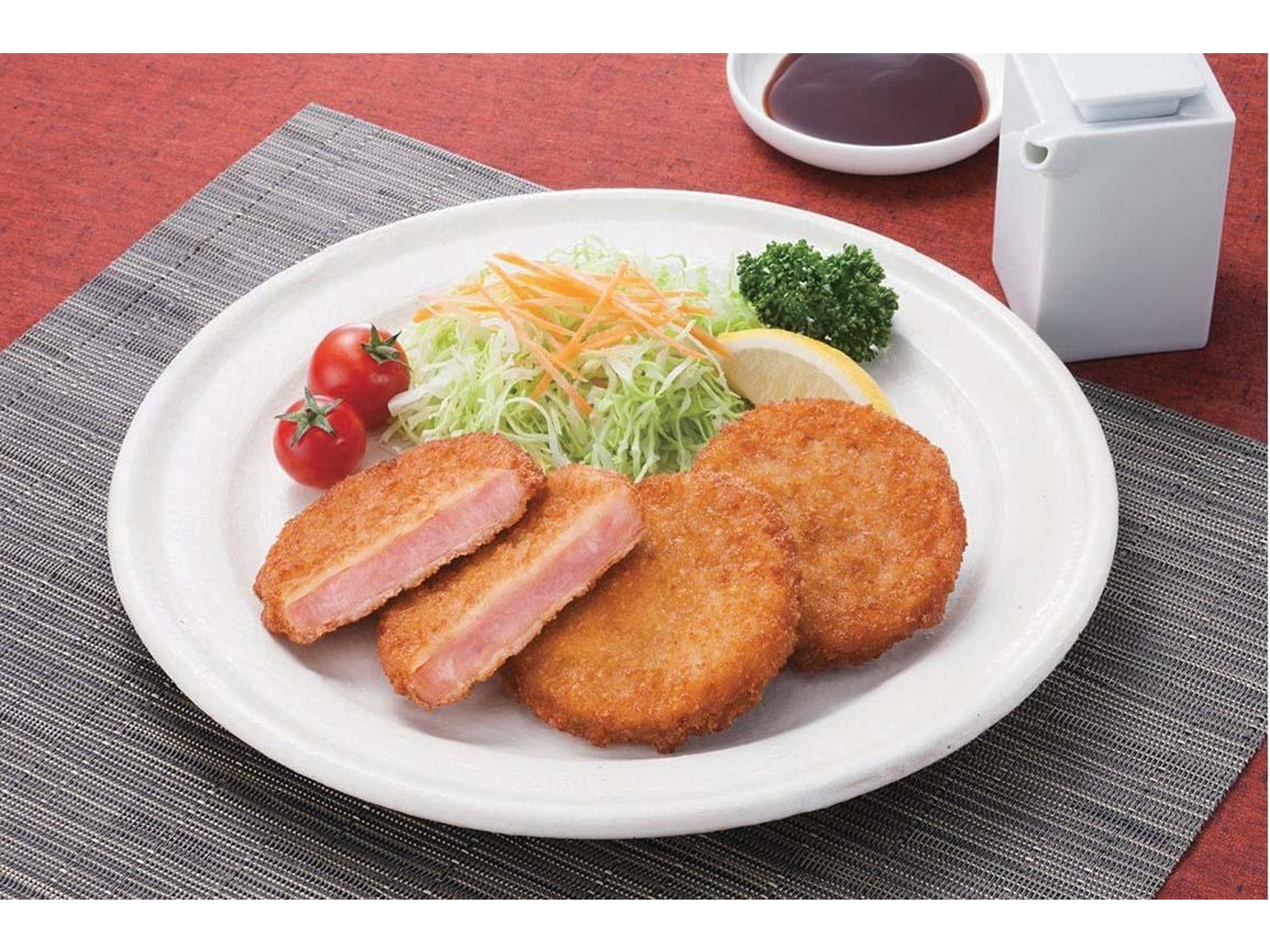 伊藤ハム お肉屋さんの惣菜 厚切りハムカツ 138g| コープこうべ
