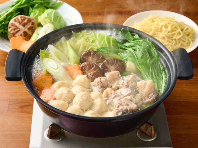 鳥の巣 天然水のふるさとからセット トリゼンフーズ 博多華味鳥 水たきセット 750g | WEB限定
