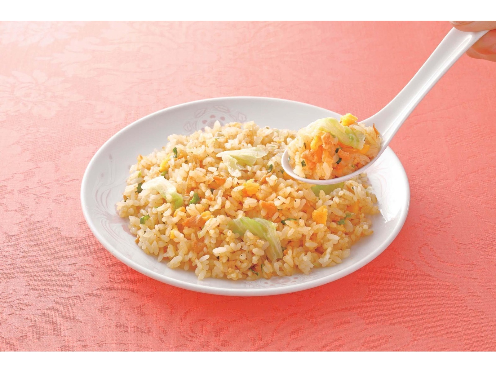 赤坂四川飯店監修 レタス入り鮭炒飯 200g×2袋組 | コープこうべネット 赤坂四川飯店監修 レタス入り鮭炒飯 200g×2袋組 | コープこうべネット