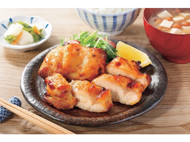 ニチレイ 電子レンジで！こんがり鶏もも肉の西京焼き 4コ入(240g