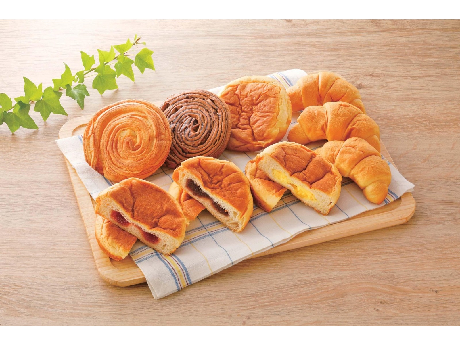 コモ コモパンいろいろセット 1箱（9個入）| コープこうべネット