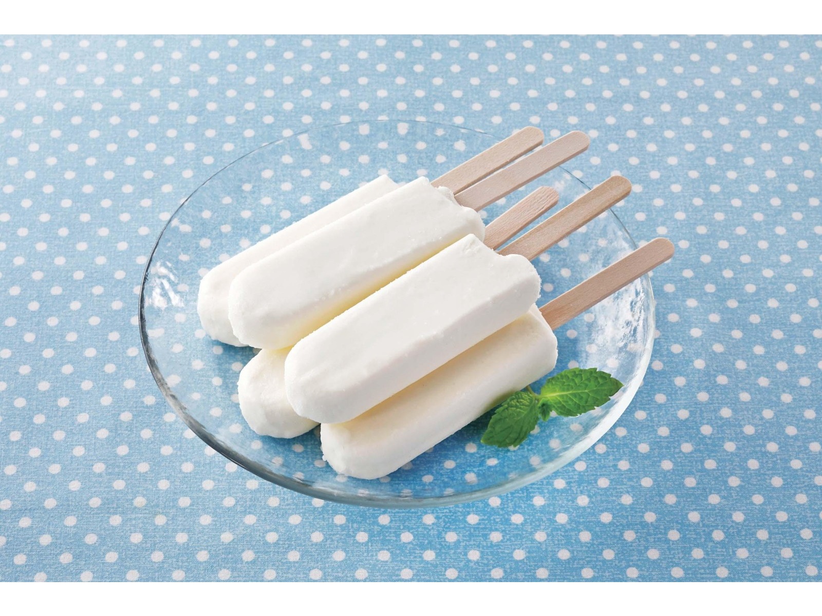 牛乳ぱんページ よつ葉乳業 よつ葉牛乳バー 1箱（40ml×5本入）| コープこうべネット