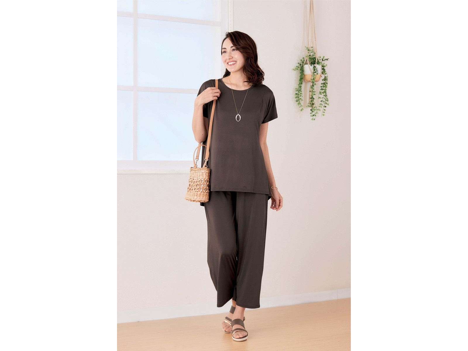 楽ちん細見えセットアップ 1セット カカオ LL～3L| コープこうべネット