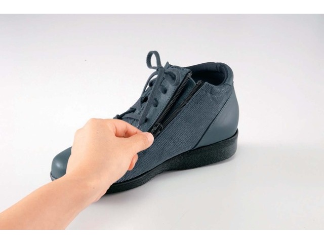 クアンタ CZP Silicone Water Coolant Overflow Tank Hose, Top LH, Late