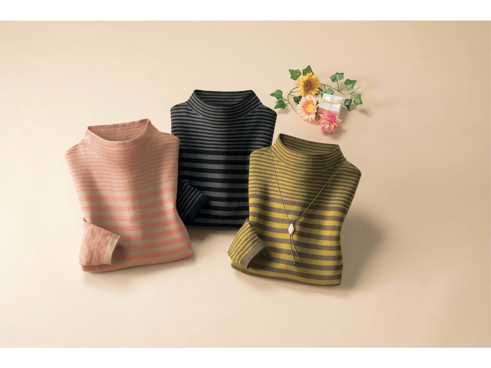 溢れかえる岸辺　ボーダーレス　4枚セット　英 カシミヤタッチボーダーセーター 3色組 ピンク+グレー+グリーン LL