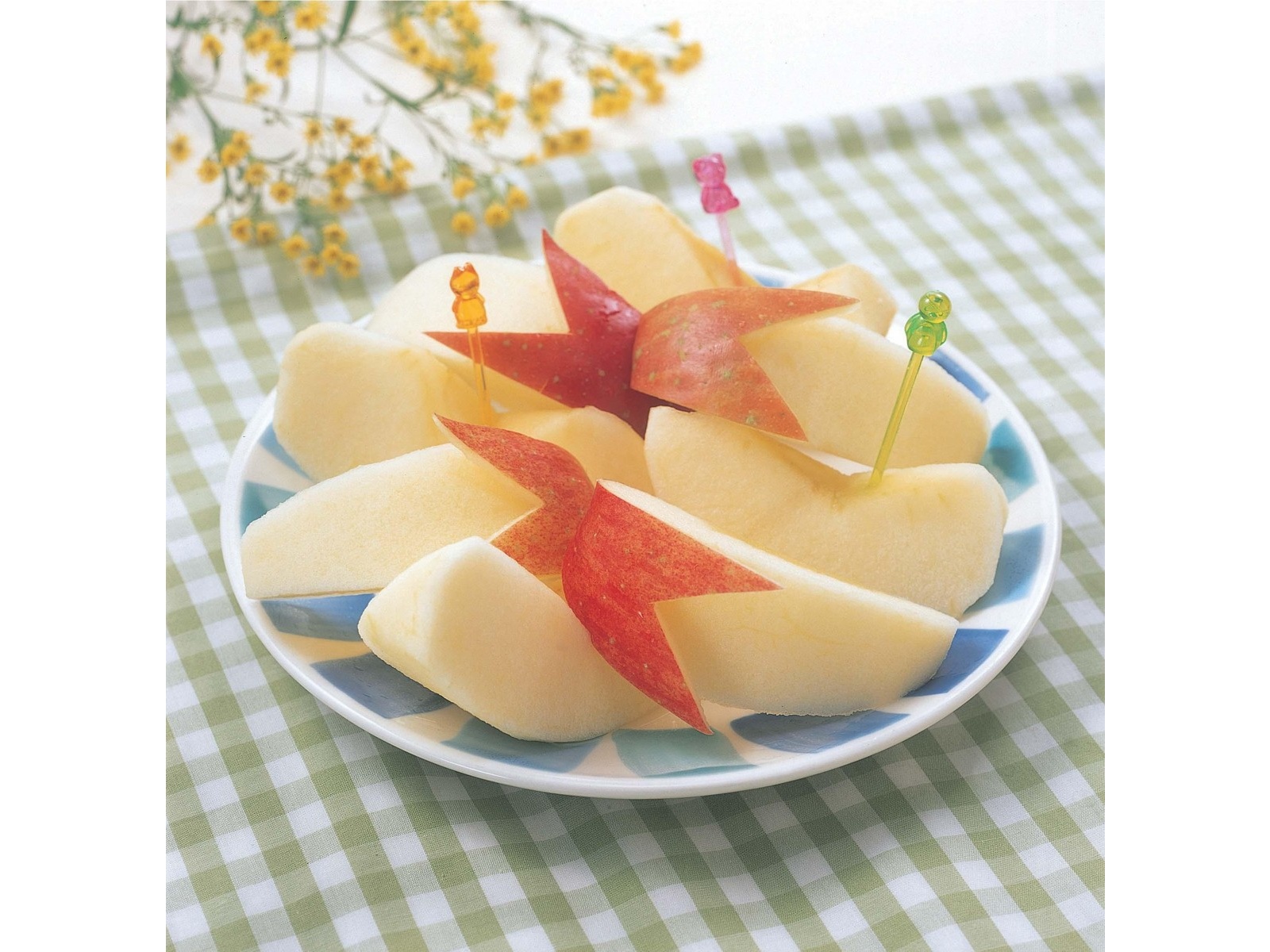 ふじりんご（スレキズ・ツル割） 1箱1.8kg（5～9コ入・小玉～特大