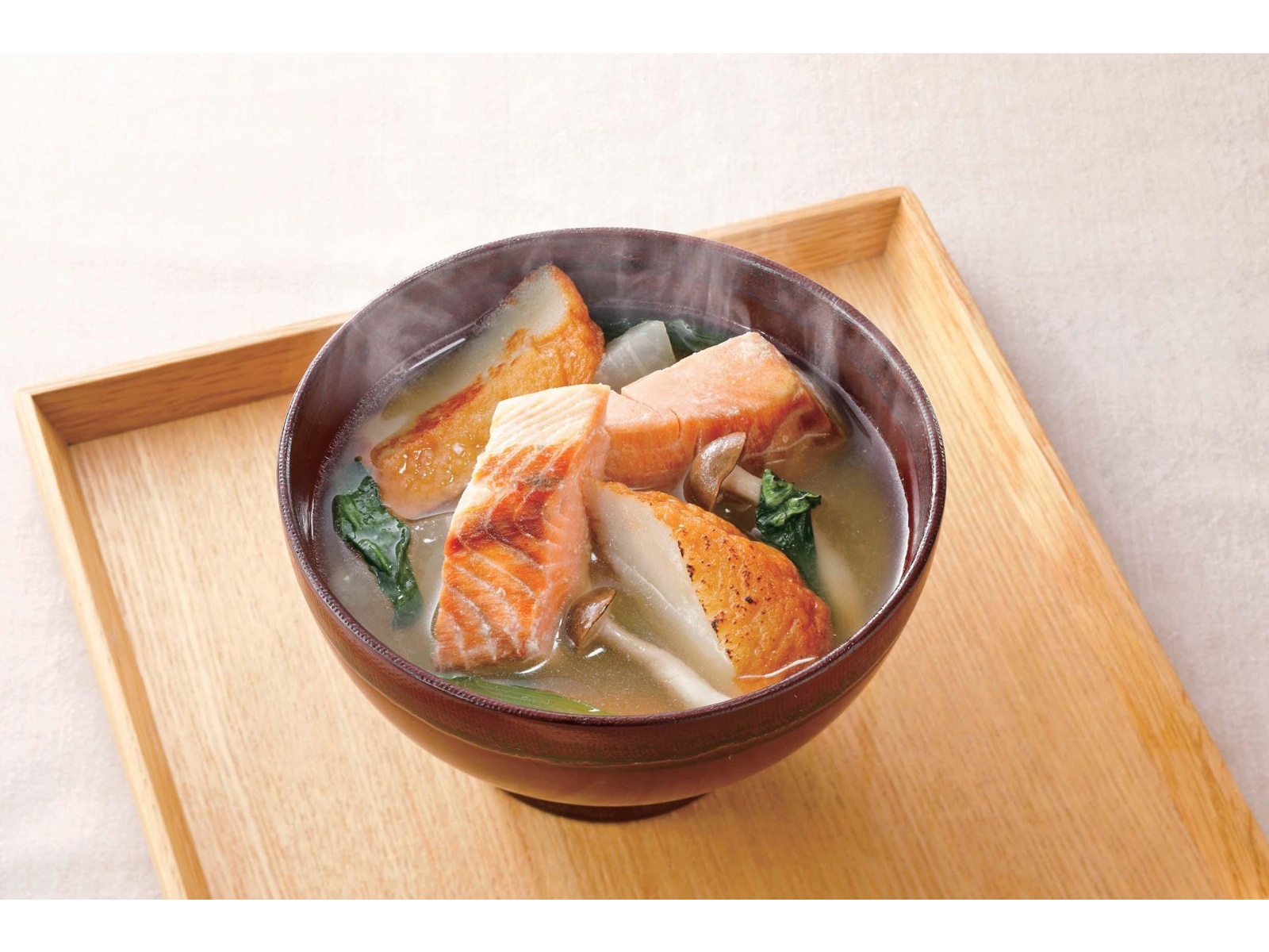 マルタ水産 秋鮭便利切身(皮とり) 6切入（120g）| コープこうべ