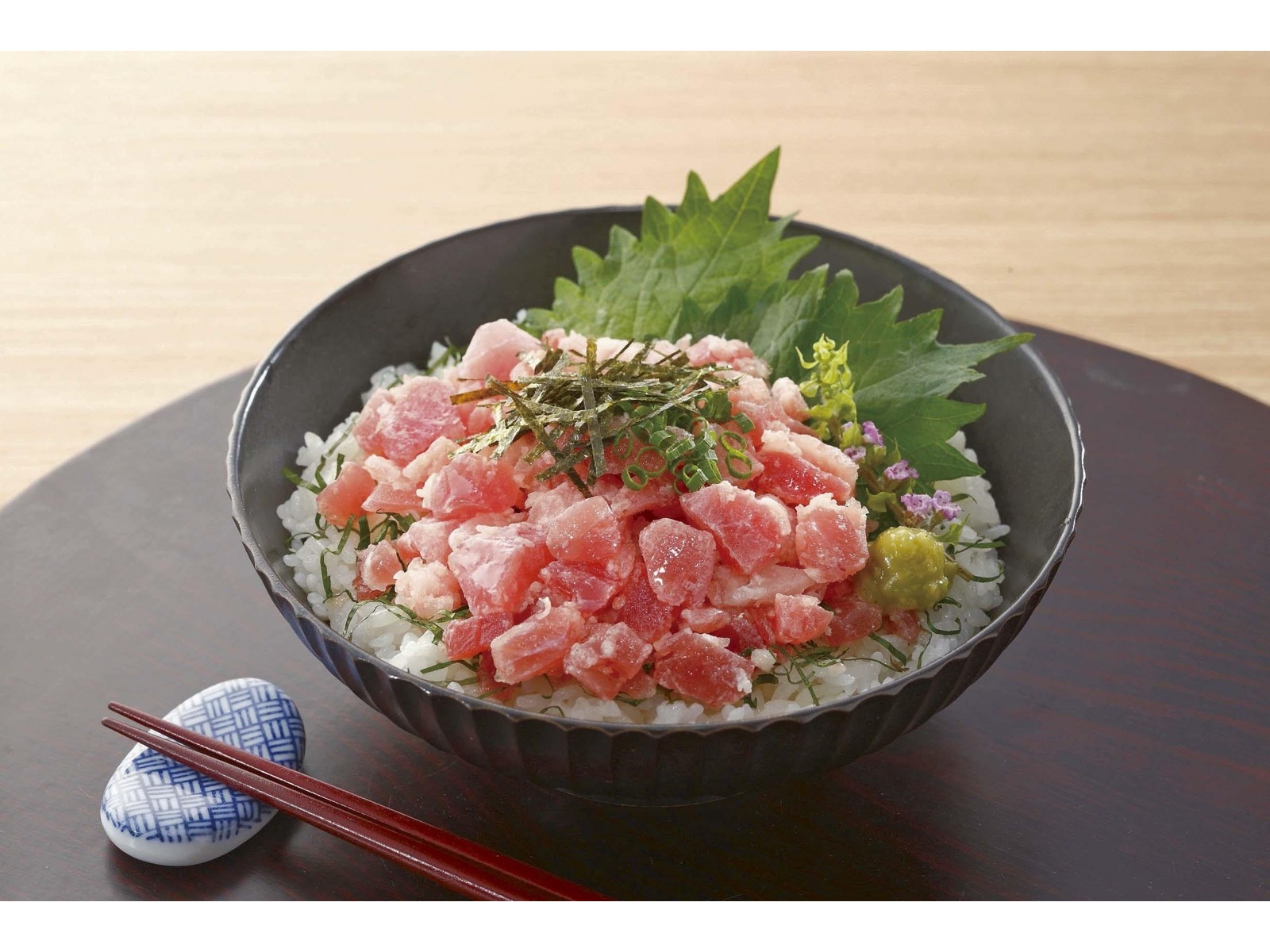 トライ産業 まぐろのパラパラたたき身（大容量） 360g | コープこうべ