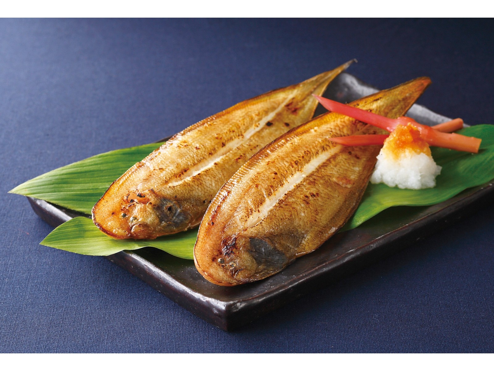 愛媛海産 瀬戸内海産赤舌ひらめ一夜干し 240g（3～4尾入）| コープ