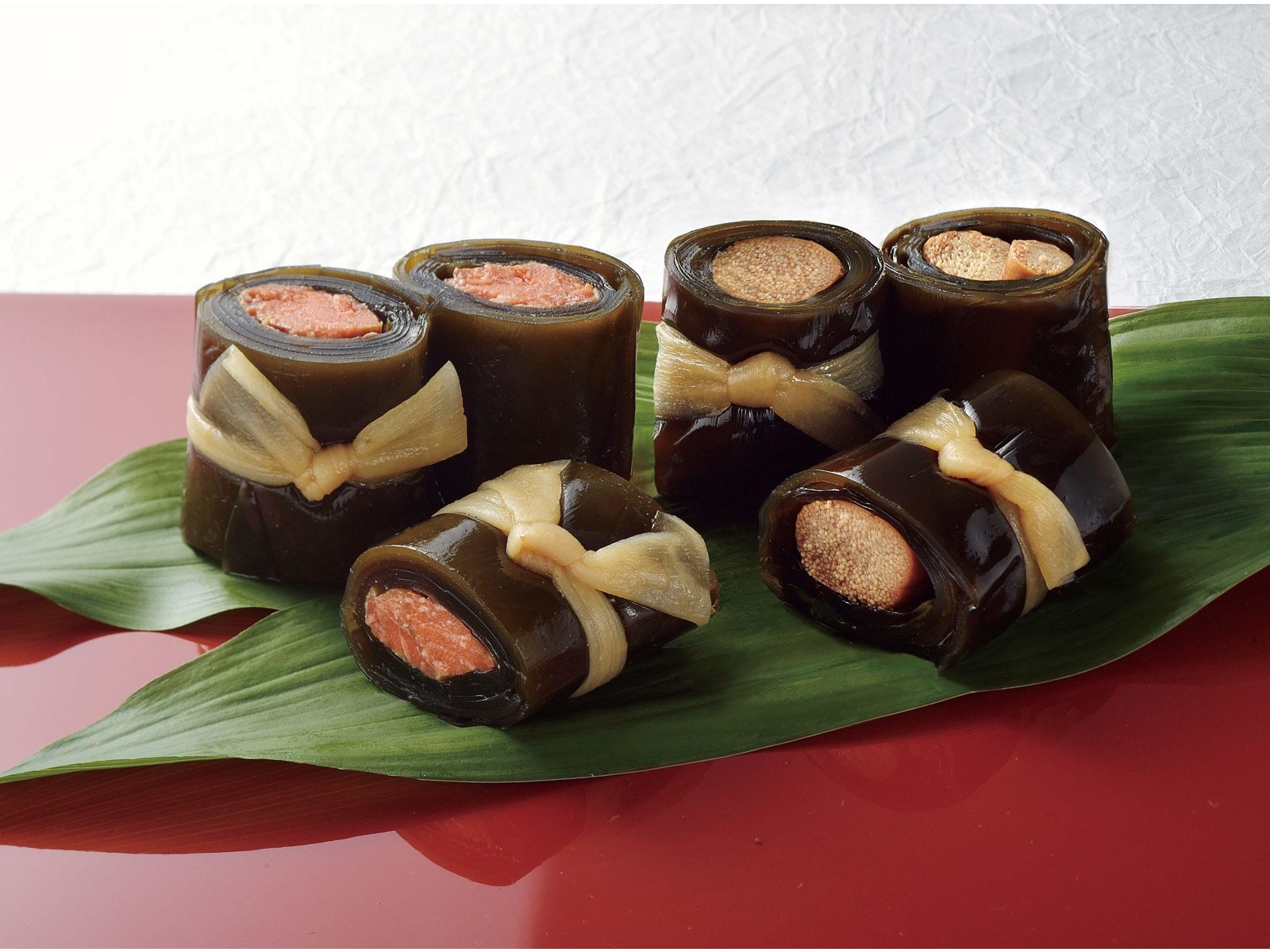 山下水産 紅鮭昆布巻 200g（1本）| コープこうべネット