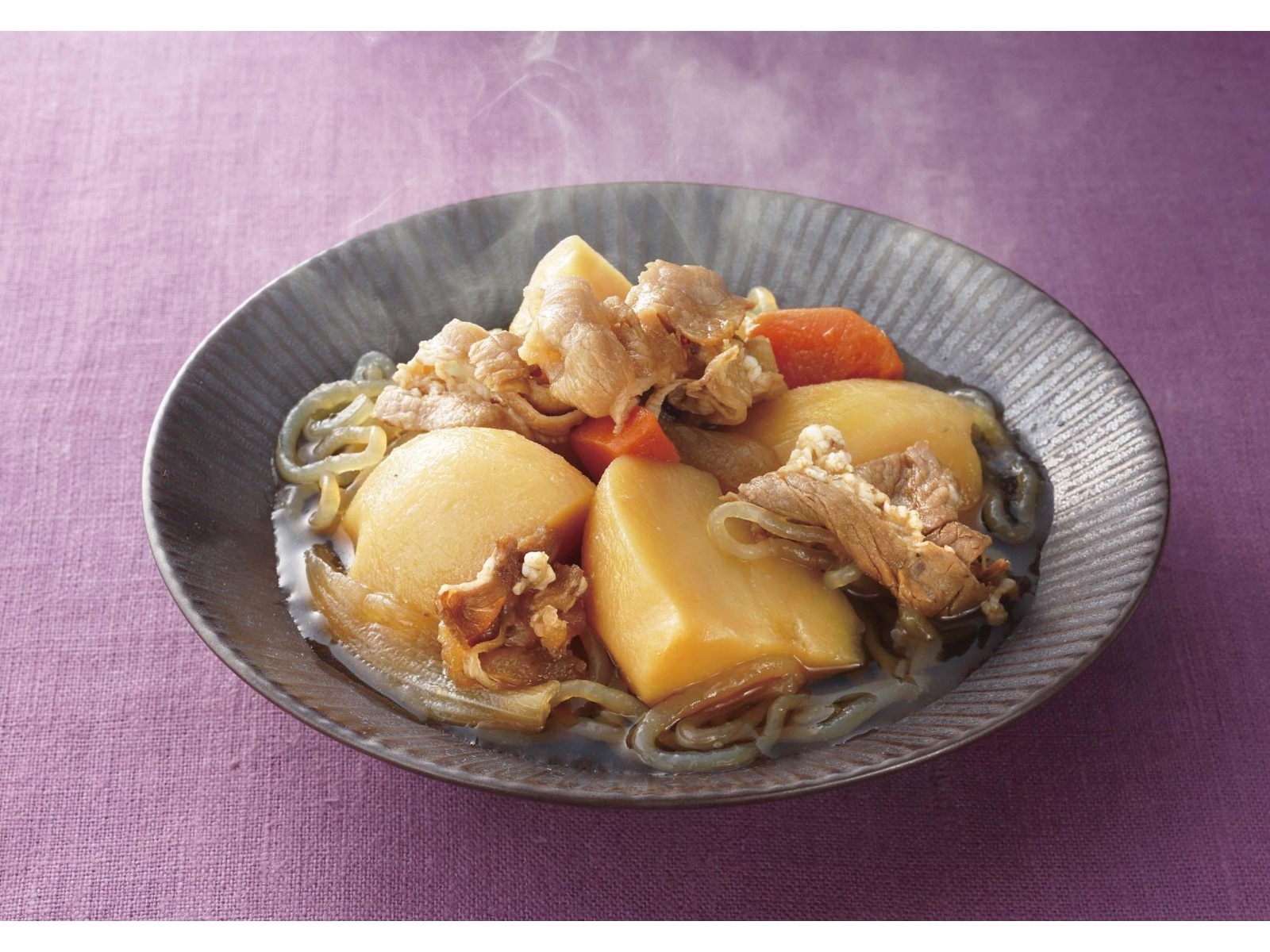イニシオフーズ つゆだく肉じゃが 1盛 | コープこうべネット