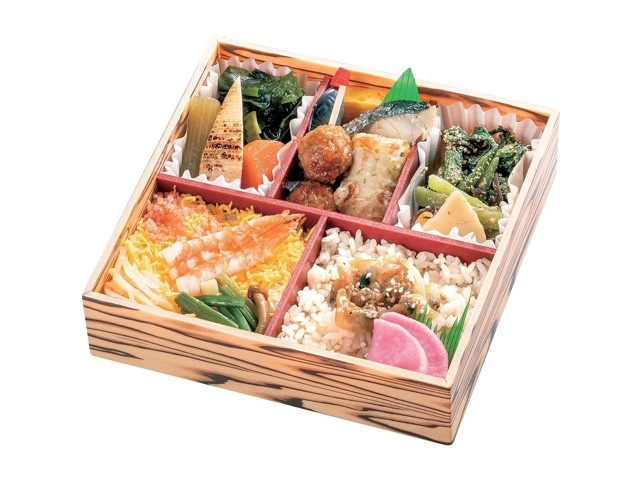 まねき食品 桜の姫路城弁当 1食| コープこうべネット