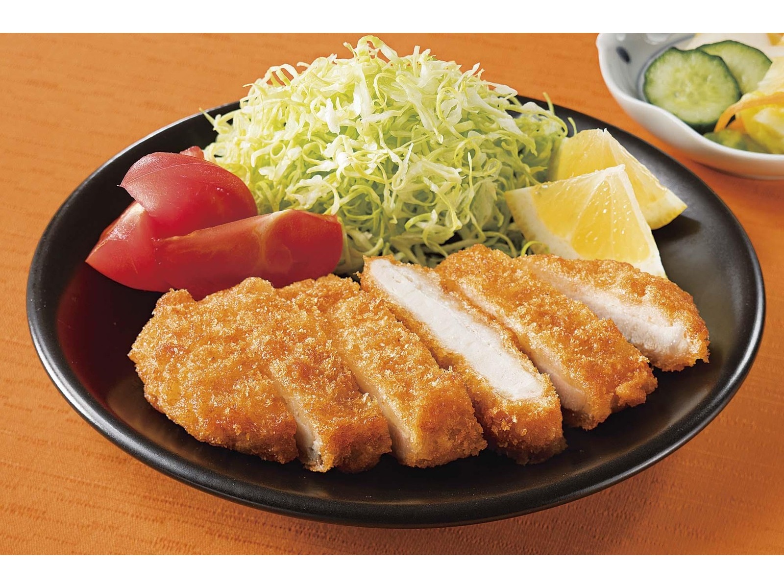 CO・OP レンジでサクッとロースとんかつ 2枚入(200g)| コープ CO・OP レンジでサクッとロースとんかつ 2枚入(200g)| コープ