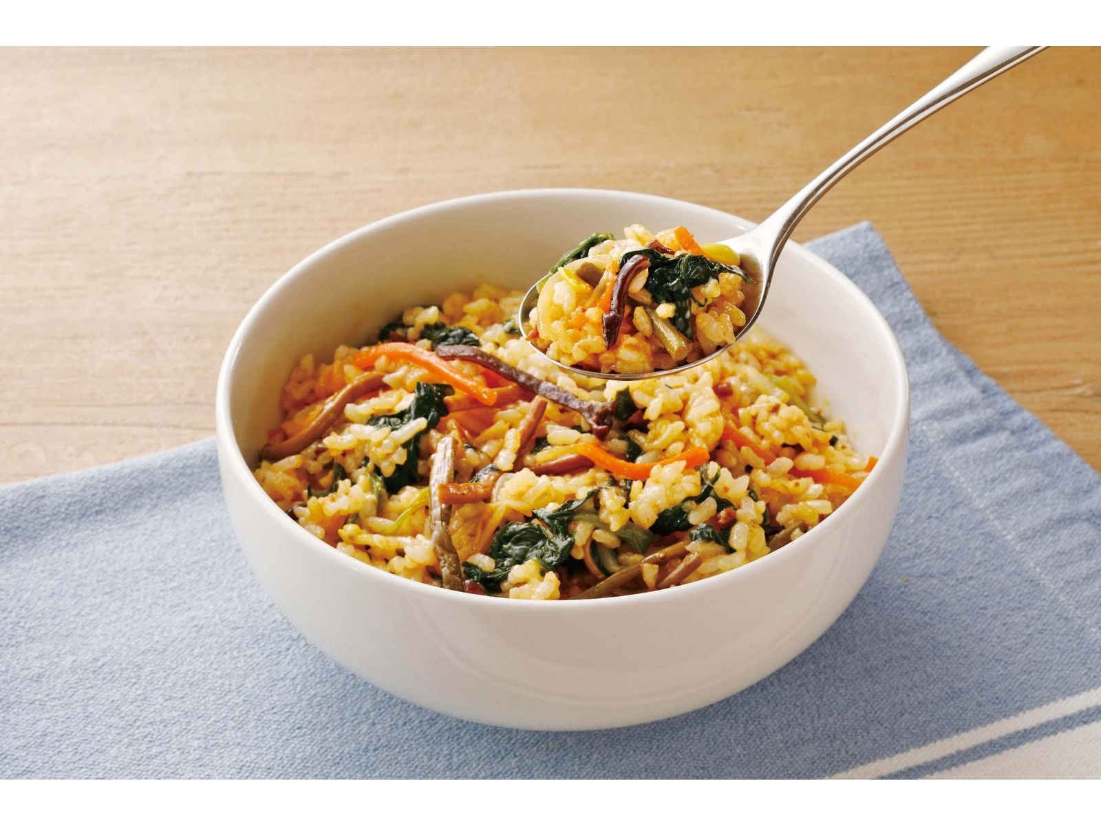 デリア食品 とろ～り半熟卵入りビビンバ丼セット 1セット| コープ