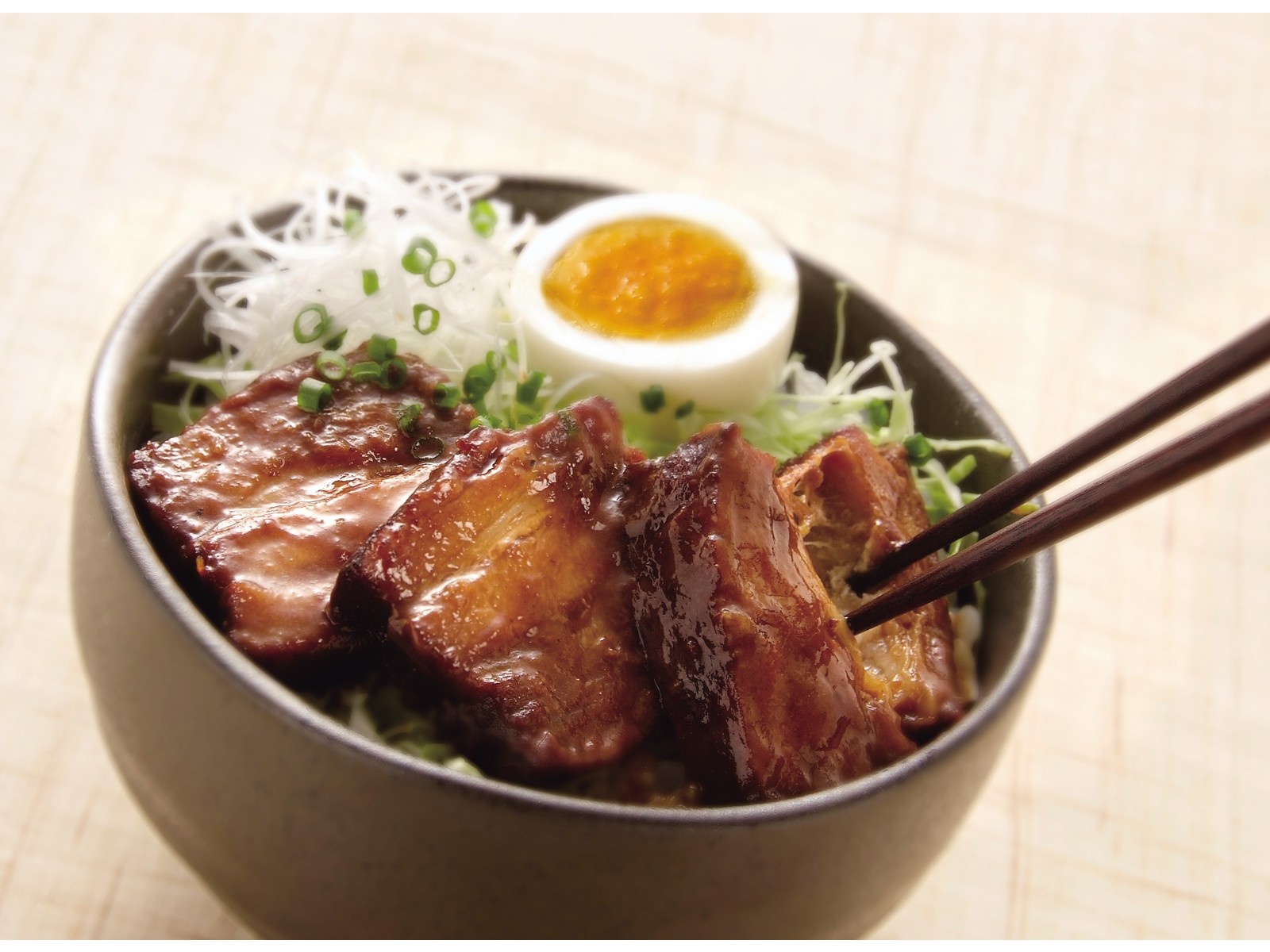 米久 豚肉の味噌煮込み 210g | コープこうべネット