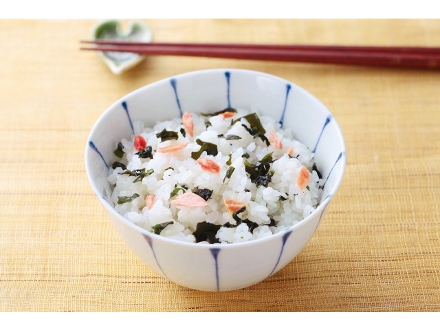 タナカ 鮭わかめごはん 250g| コープこうべネット