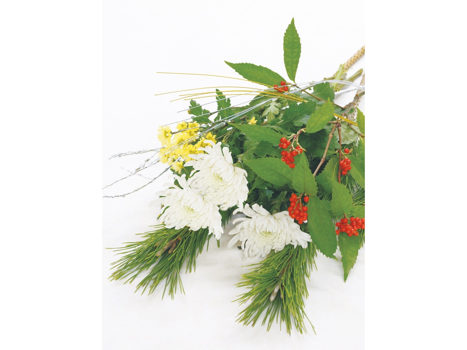 日比谷花壇 お正月用切花セット(水引き付) 1セット| コープこうべネット