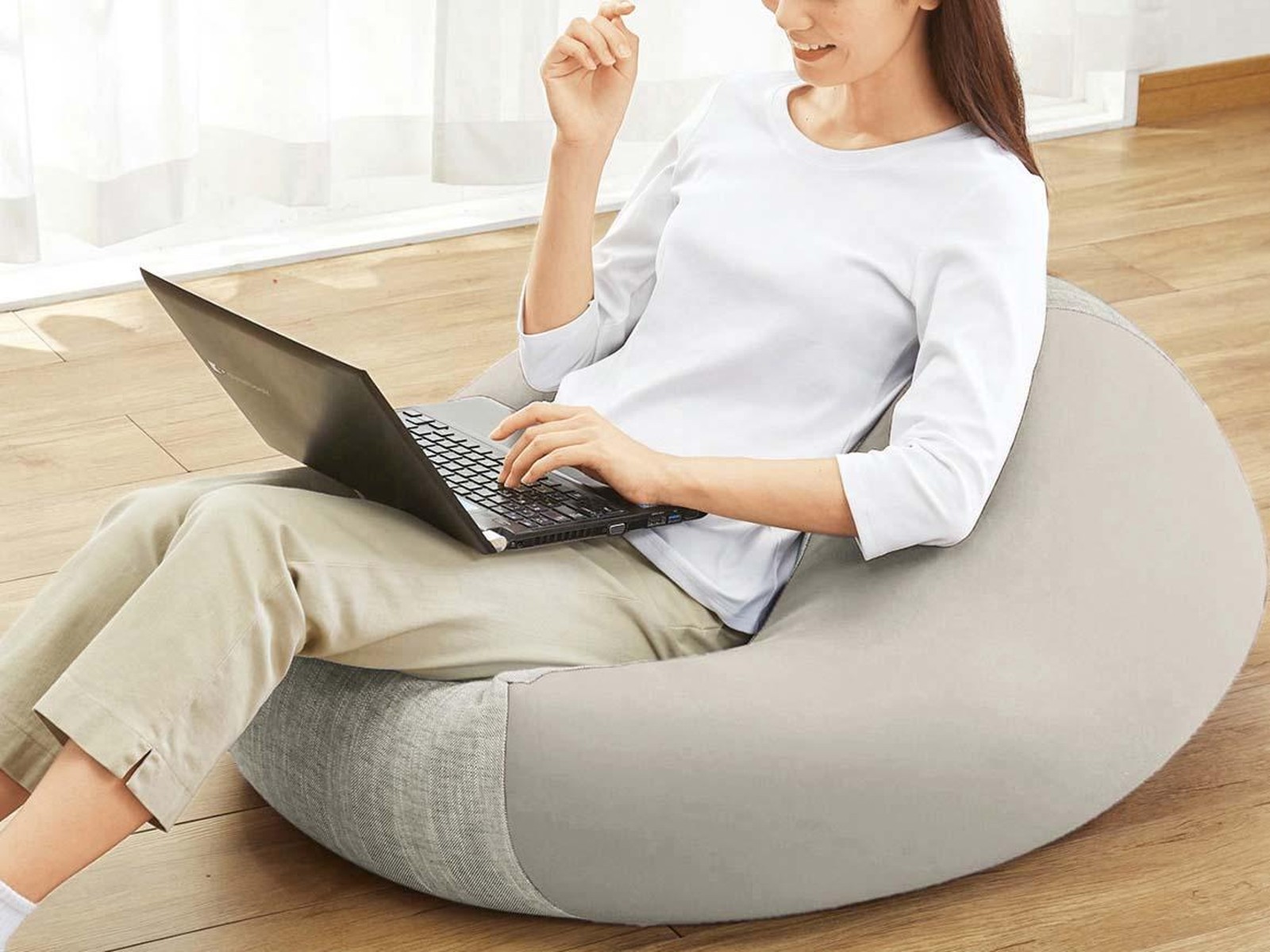 むっちゃ癒しのビーズクッション 1コ グレー 約60×60×38cm | WEB むっちゃ癒しのビーズクッション 1コ グレー 約60×60×38cm | WEB