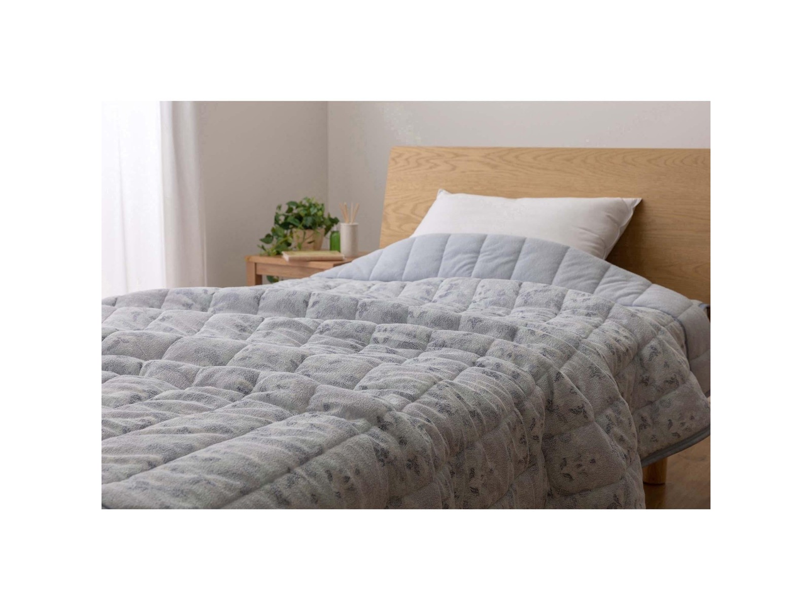 新品◆シャルレ RA401 快眠リバーシブルキルトケット ペールピンク 限定1枚・即日納品】シャルレ＊快眠リバーシブルキルトケット