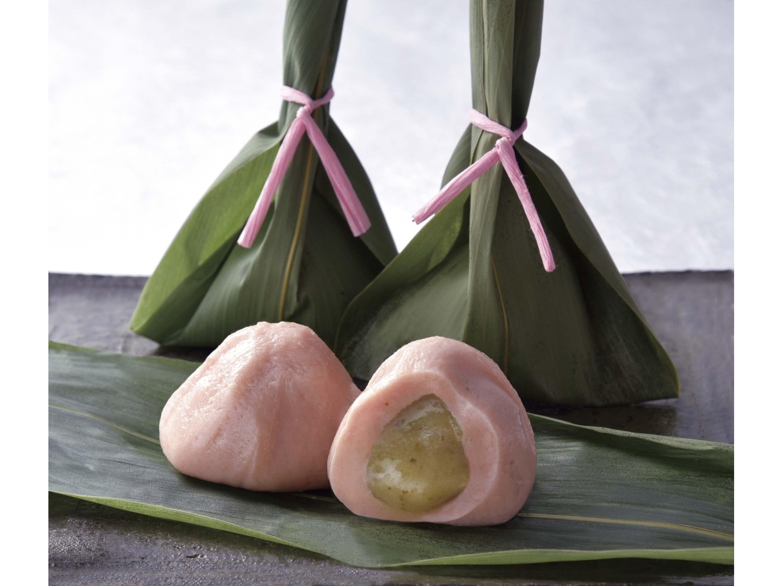 餅ごり サトウ 1kg切り餅パリッとスリット (4973360236838) の仕入れ