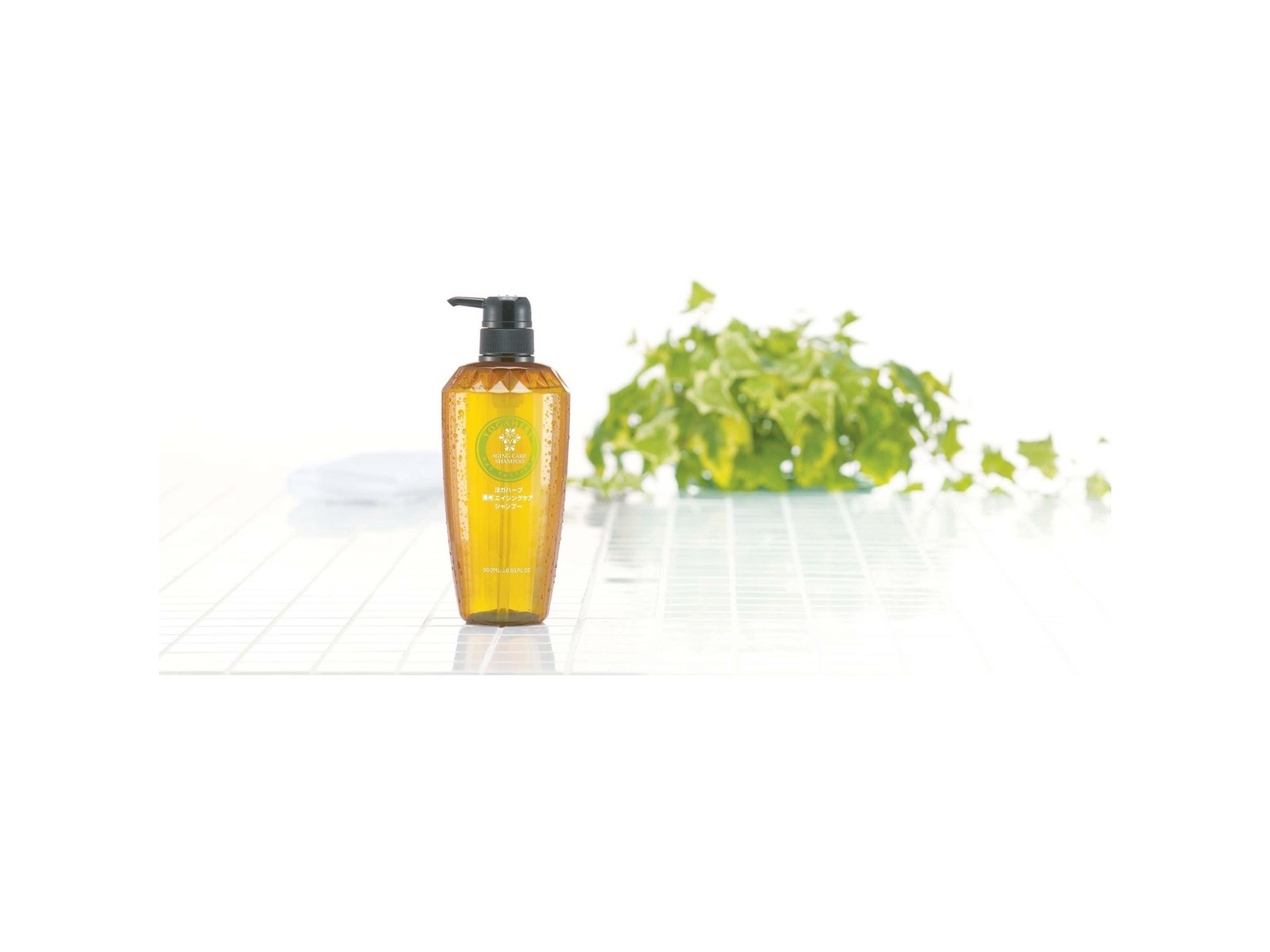 ヨガハーブ 薬用エイジングケアシャンプー ポンプ 500ml| コープ