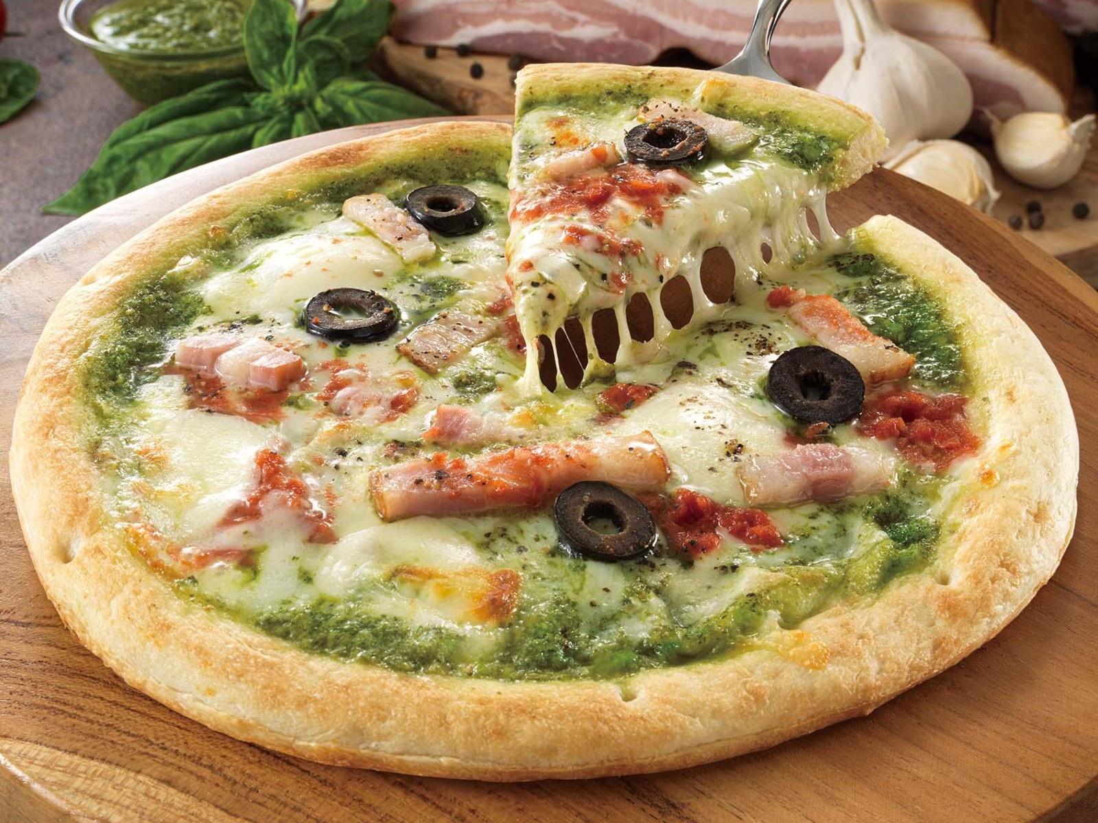 リーガロイヤルホテル ピッツァジェノベーゼ 1枚（210g）| コープ