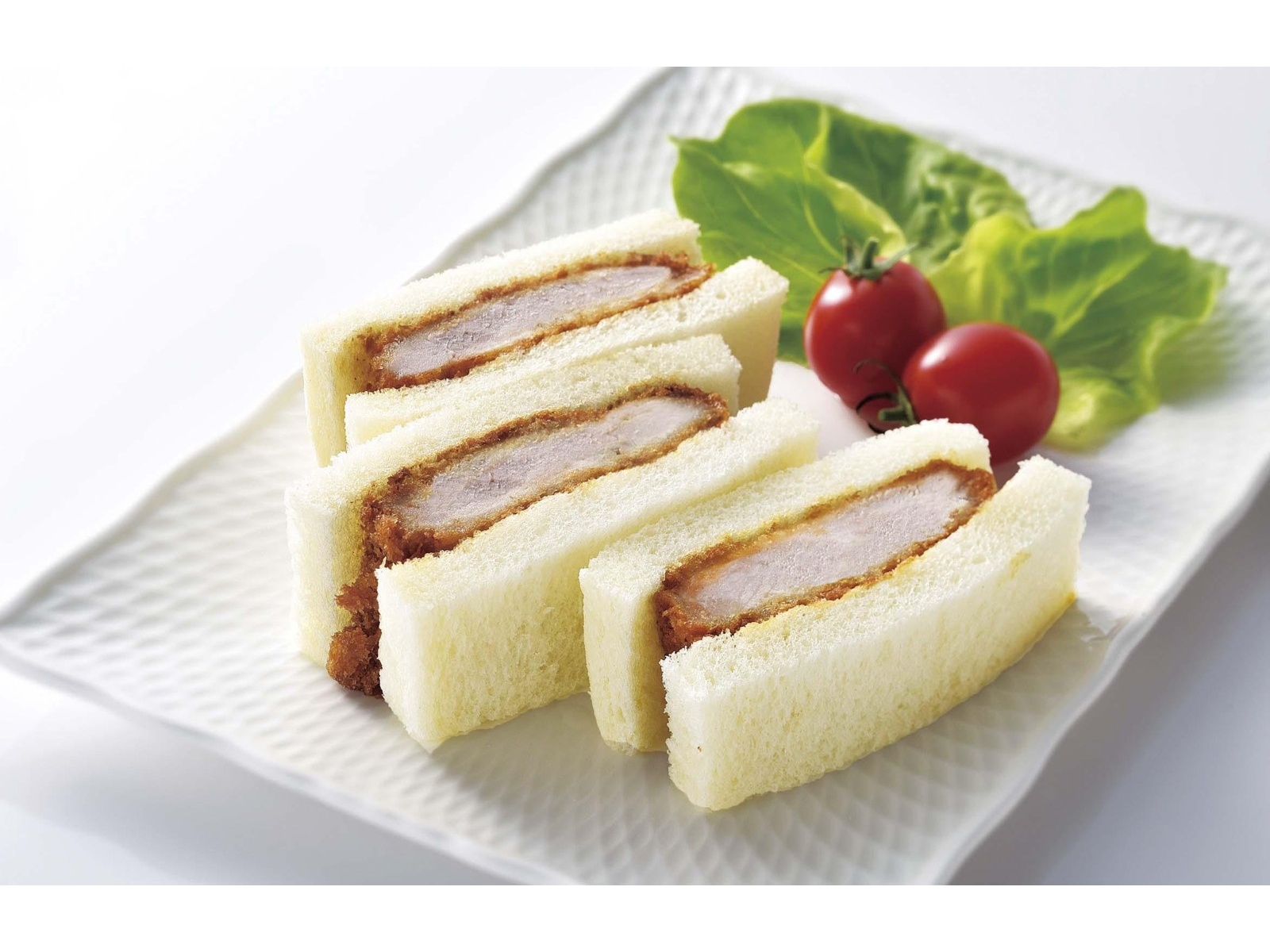 食研 やわらかお肉のソースカツサンド 3切入| コープこうべネット