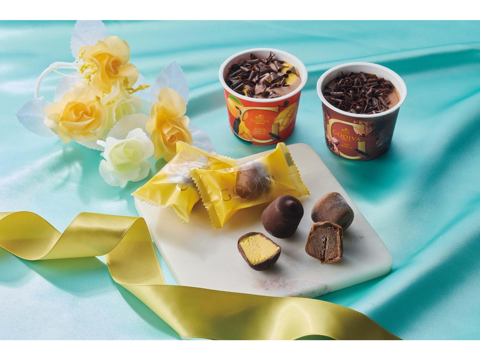 ゴディバ セレクションバッグ ハンドタオル付 1袋（90ml×2個