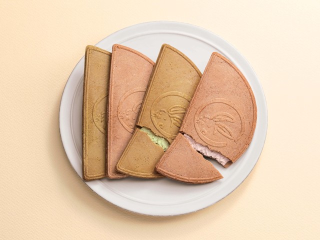鎌倉五郎本店 鎌倉半月 1箱（10枚入）| コープこうべネット