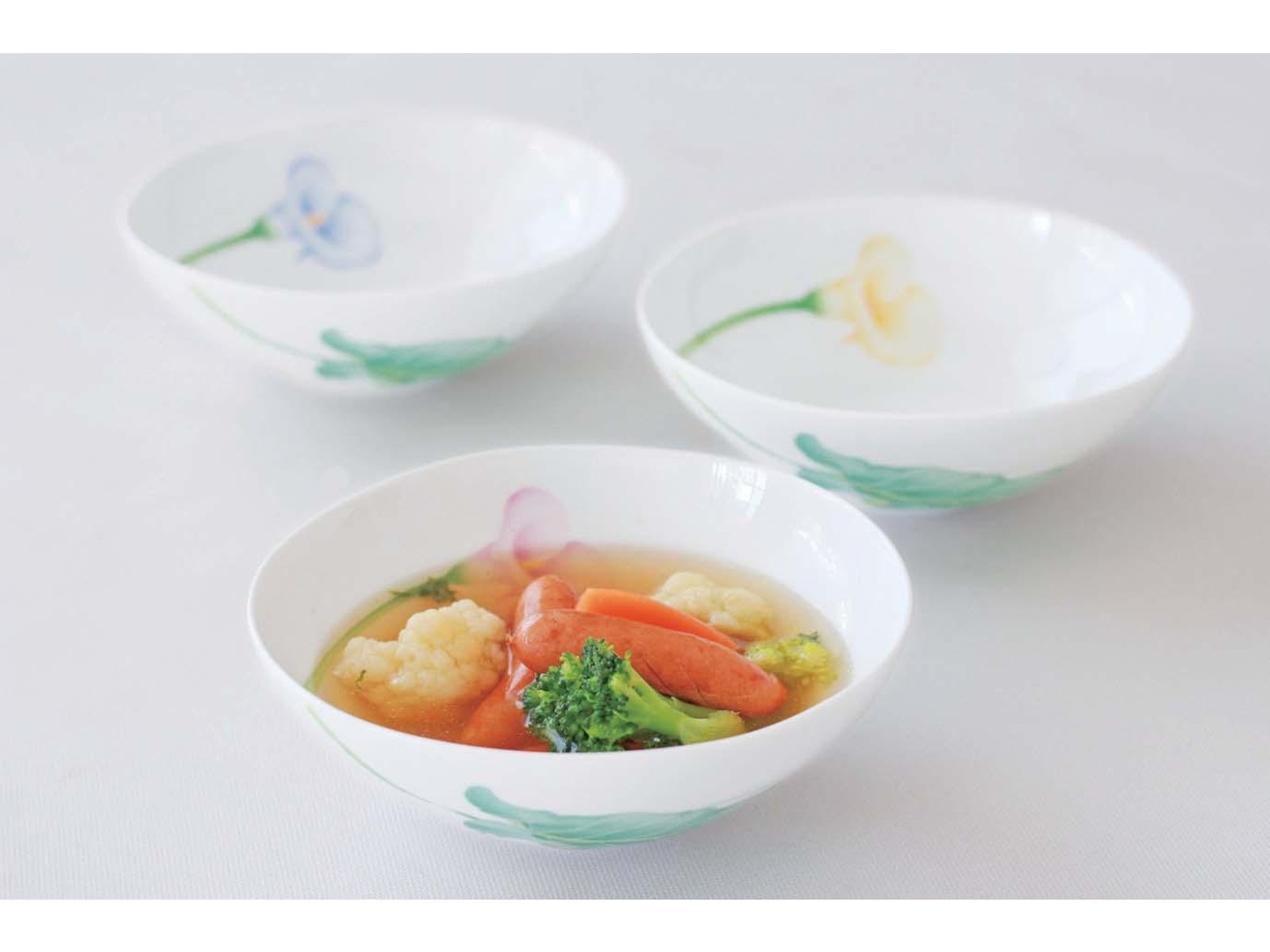 香蘭社 カラーリリー 三ツ組鉢 3色組| コープこうべネット