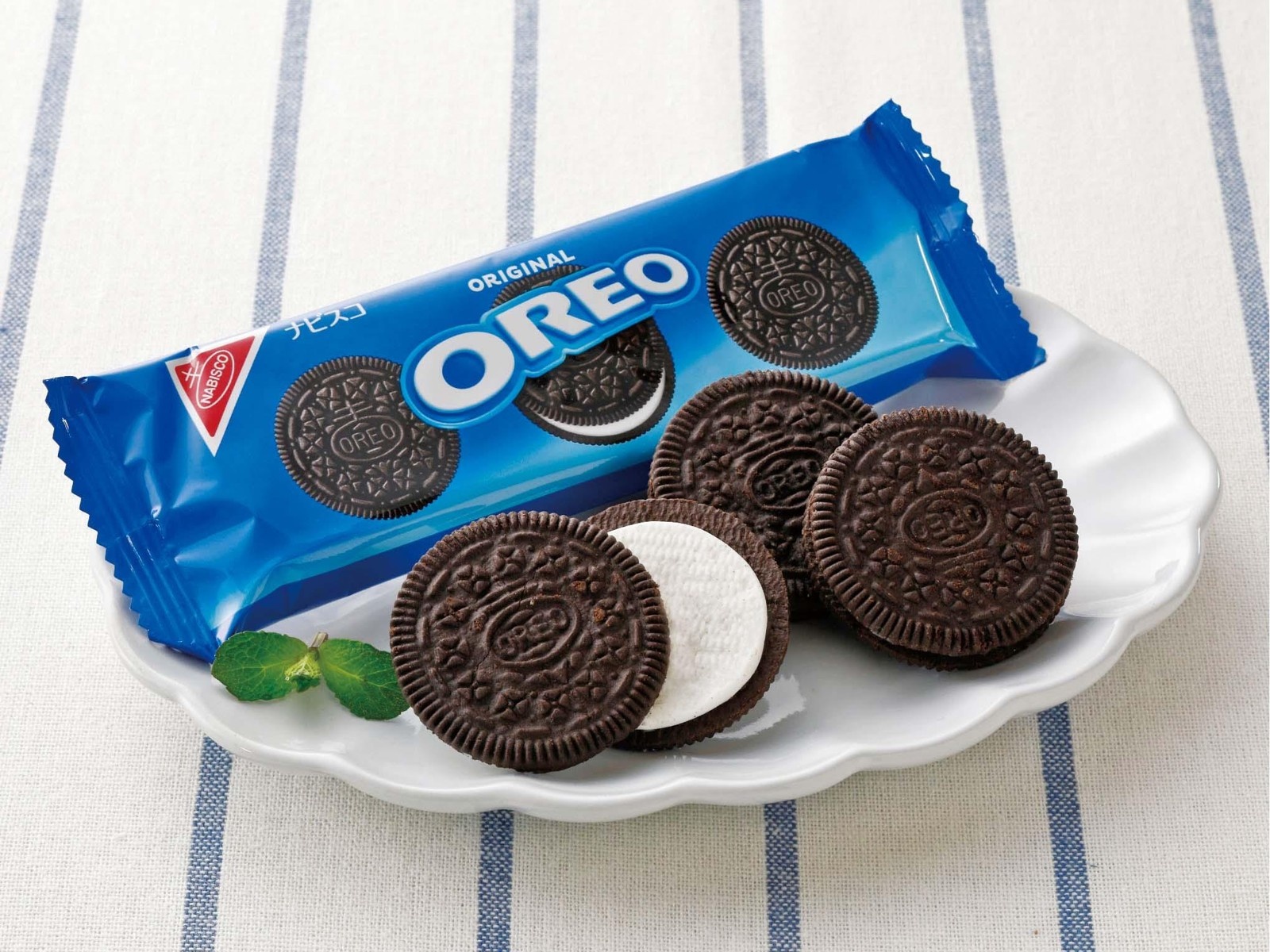 モンデリーズジャパン オレオファミリーパック バニラクリーム 24枚入