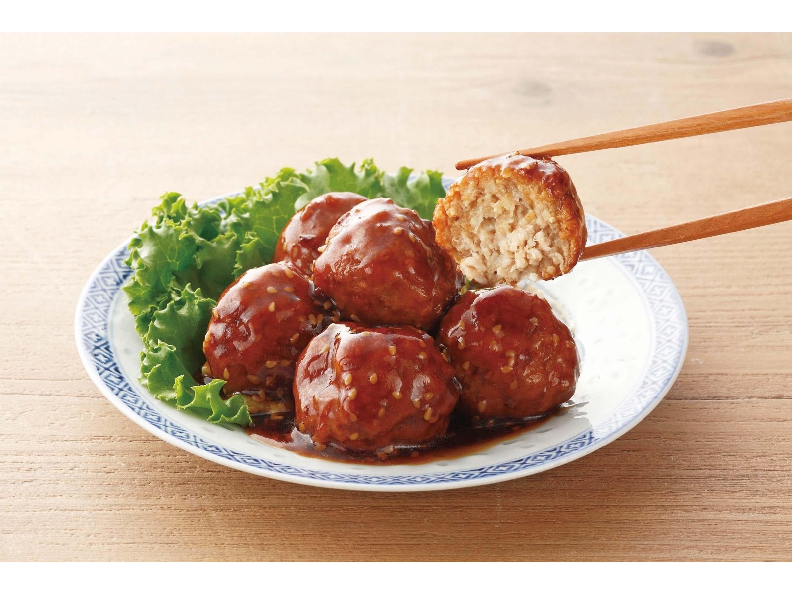KK企画 陳建一 黒酢入り大粒肉団子 6コ入（230g）| コープこうべ