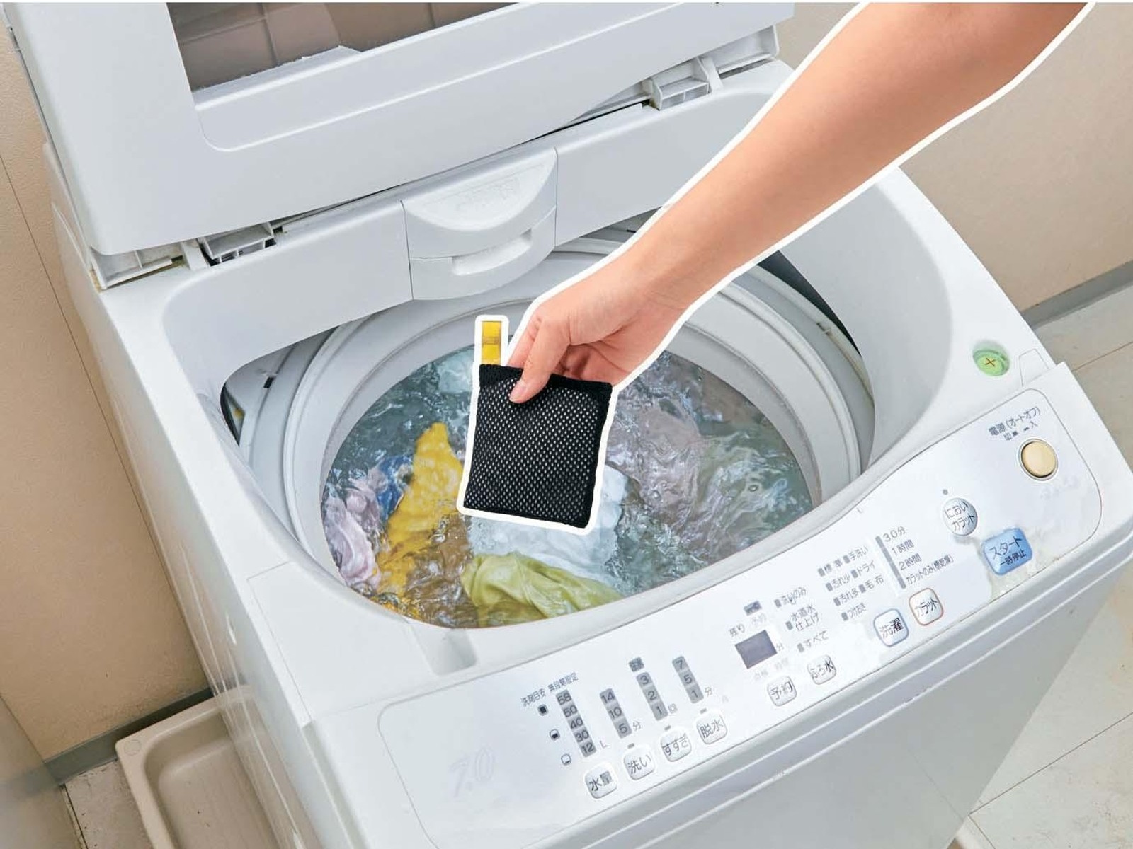 ヨードDEフレッシュ 洗濯用除菌剤 つりさげひも付 1コ| コープ
