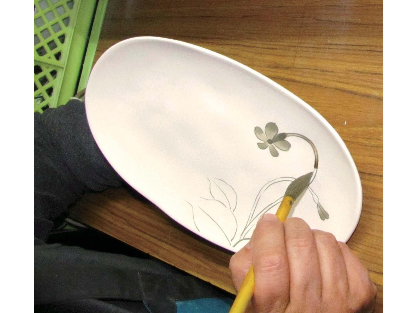 波佐見焼 手描き野草花焼物皿 2柄組 たんぽぽ・すみれ| コープ