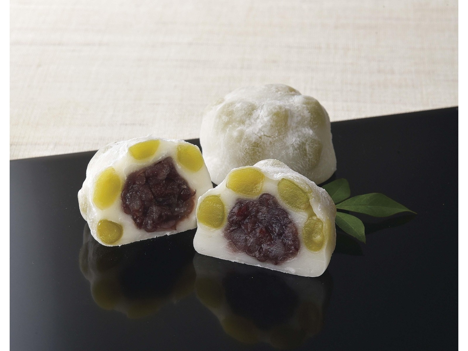 白川菓匠大黒屋 うぐいす豆大福 1箱（3コ入）| コープこうべネット