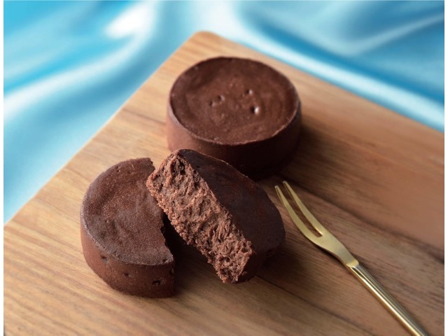 パティスリー ジョリ・クレール チョコ・スフレ 1箱（4コ入）| コープ