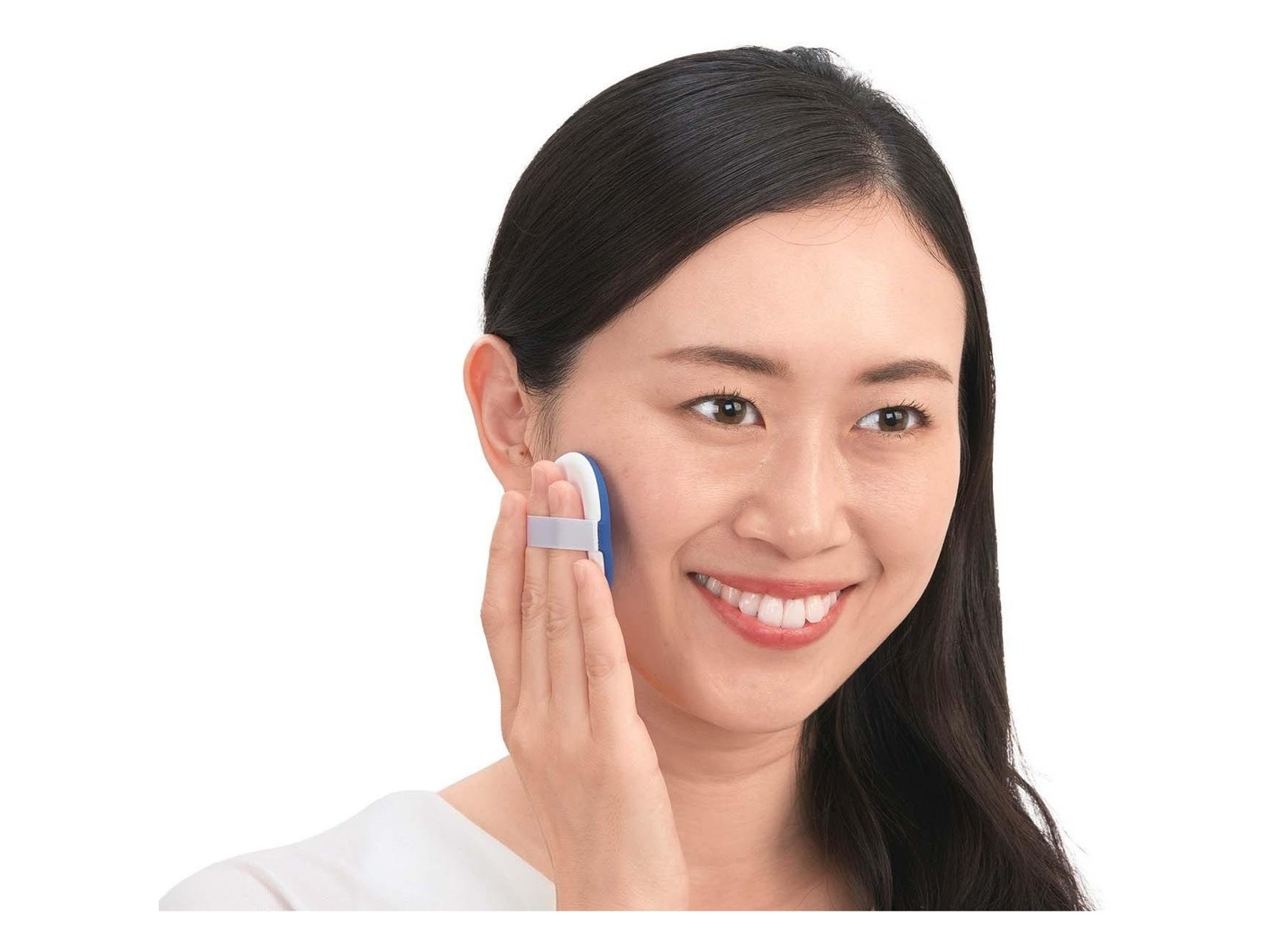 ハローキティ クッションファンデーション 定番デザイン 15g ハローキティ クッションファンデーション 定番デザイン 15g