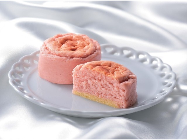 函館洋菓子スナッフルス マイメロディ×めん恋いちごオムレット 1箱（4