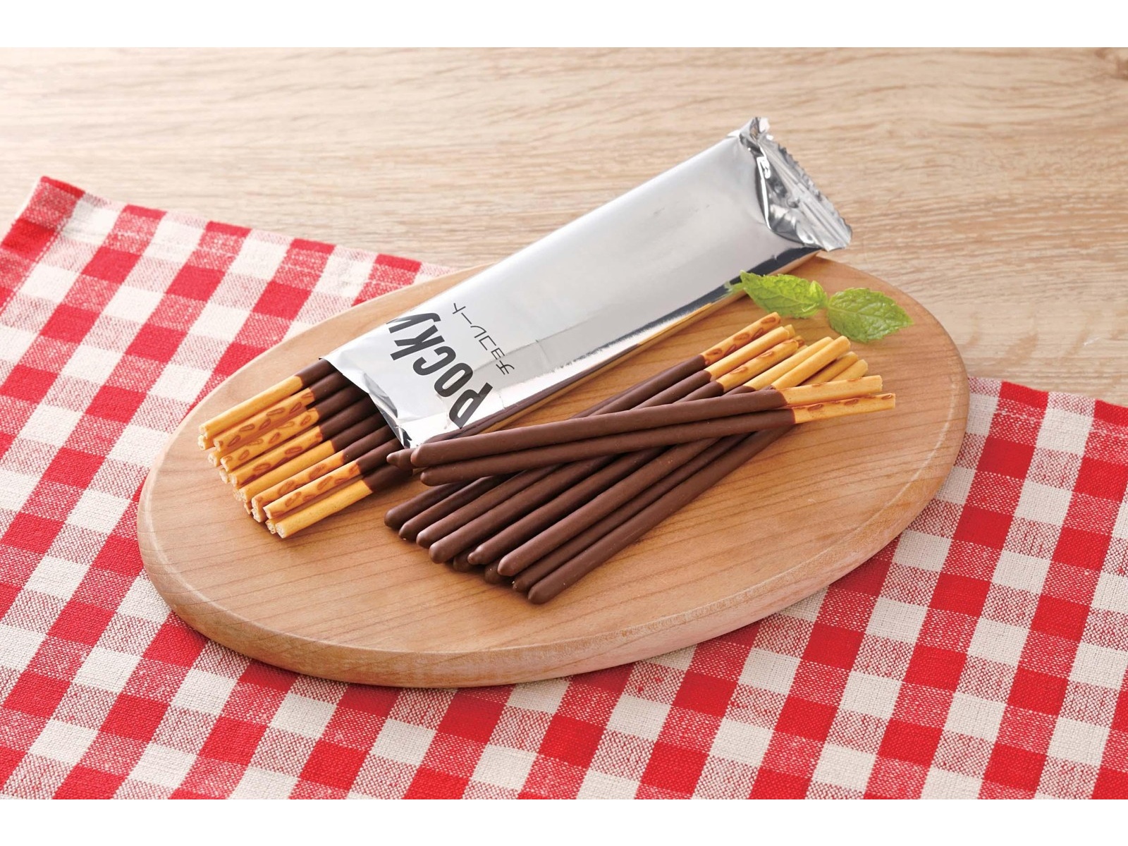 グリコ ポッキーチョコレート 2袋入| コープこうべネット