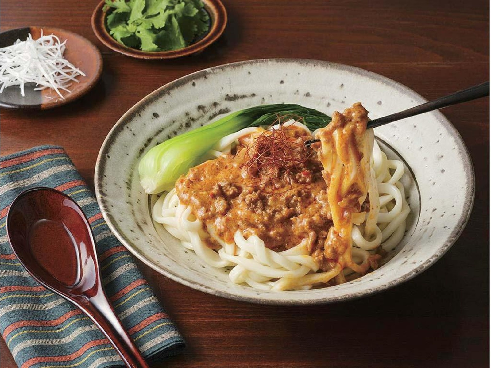 カップ麺・袋麺・菓子他/一平ちゃん・ 塩担々麺・正麺・カラムーチョ・ブラウニー等 カップ麺格付け#45 マルちゃん ごつ盛り 塩担々麺 (東洋水産