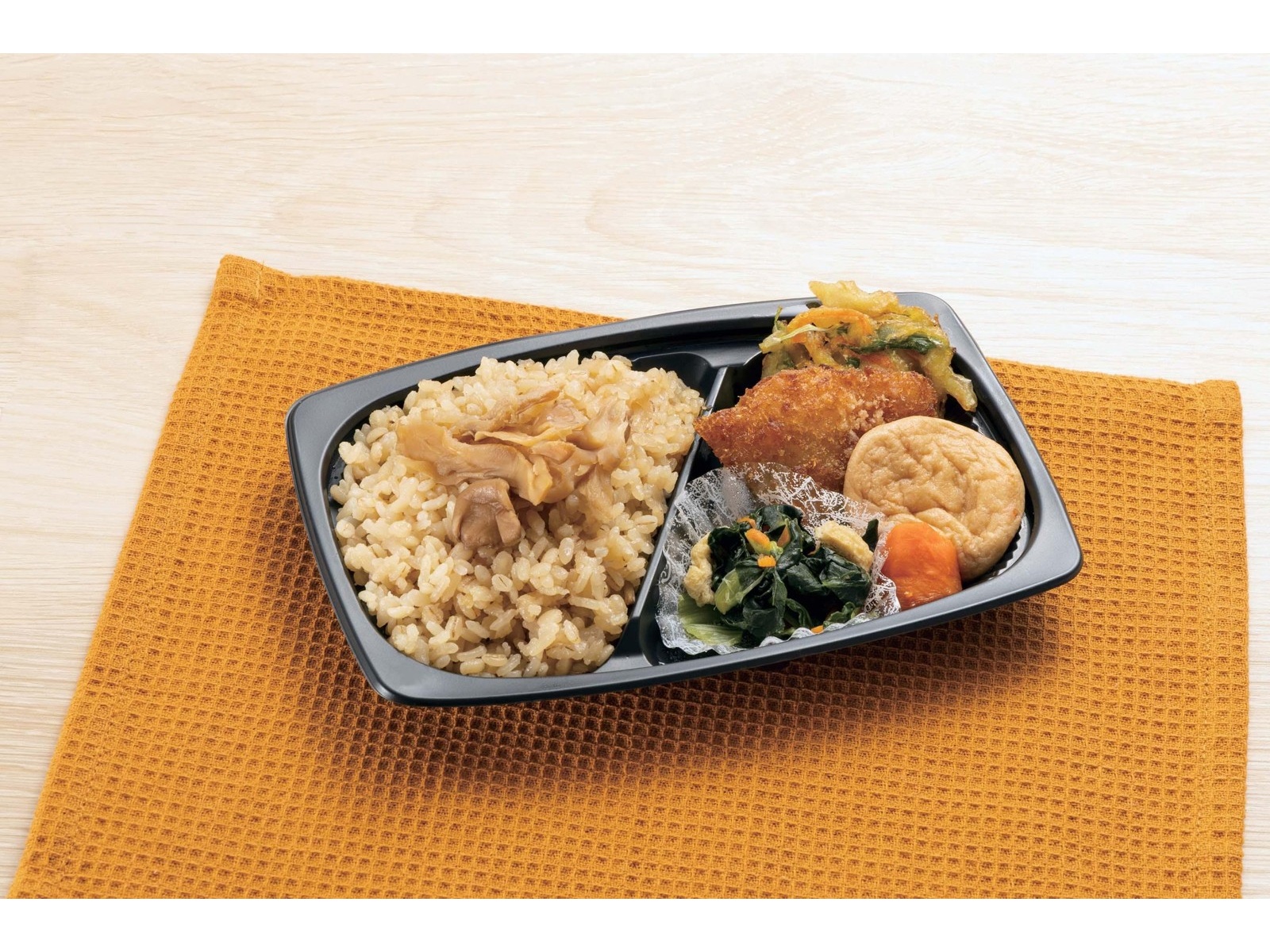 いなば食品 直火炊き込み御膳 まいたけご飯 1食（215g）| コープ
