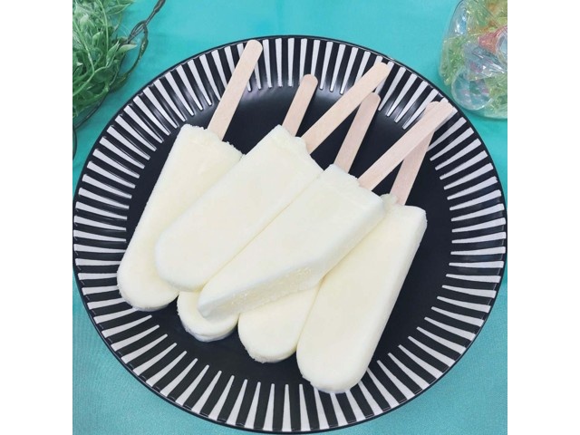 ガリガリ君 25周年記念 純銀製　シルバーアイススティック 赤城乳業 25th Anniversary 純銀製ガリガリ君 H33mm W13mm D2mm