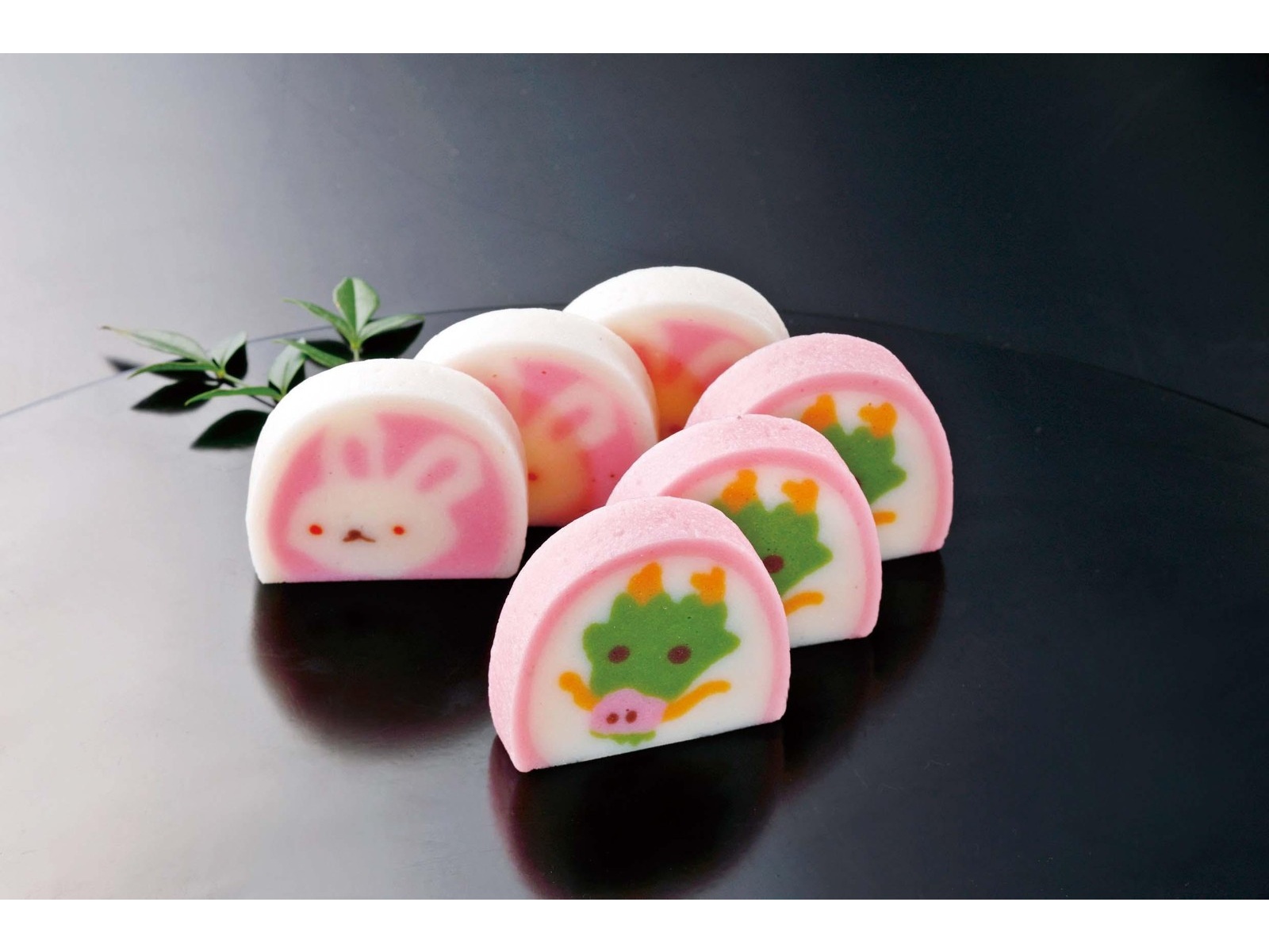 カネテツ 干支かまぼこ ゆく年くる年 160g（2本入）| コープこうべネット