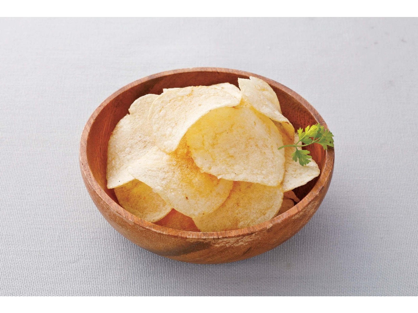 カルビー ポテトチップスうすしお味 66g（20％増量）| コープ