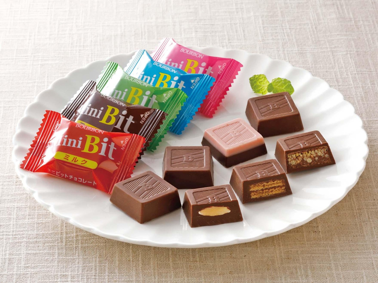 ブルボン ミニビット 大容量 パーティーアソート 235g 個包装 2袋セット 253gミニビットパーティーアソート | 商品情報 | ブルボン