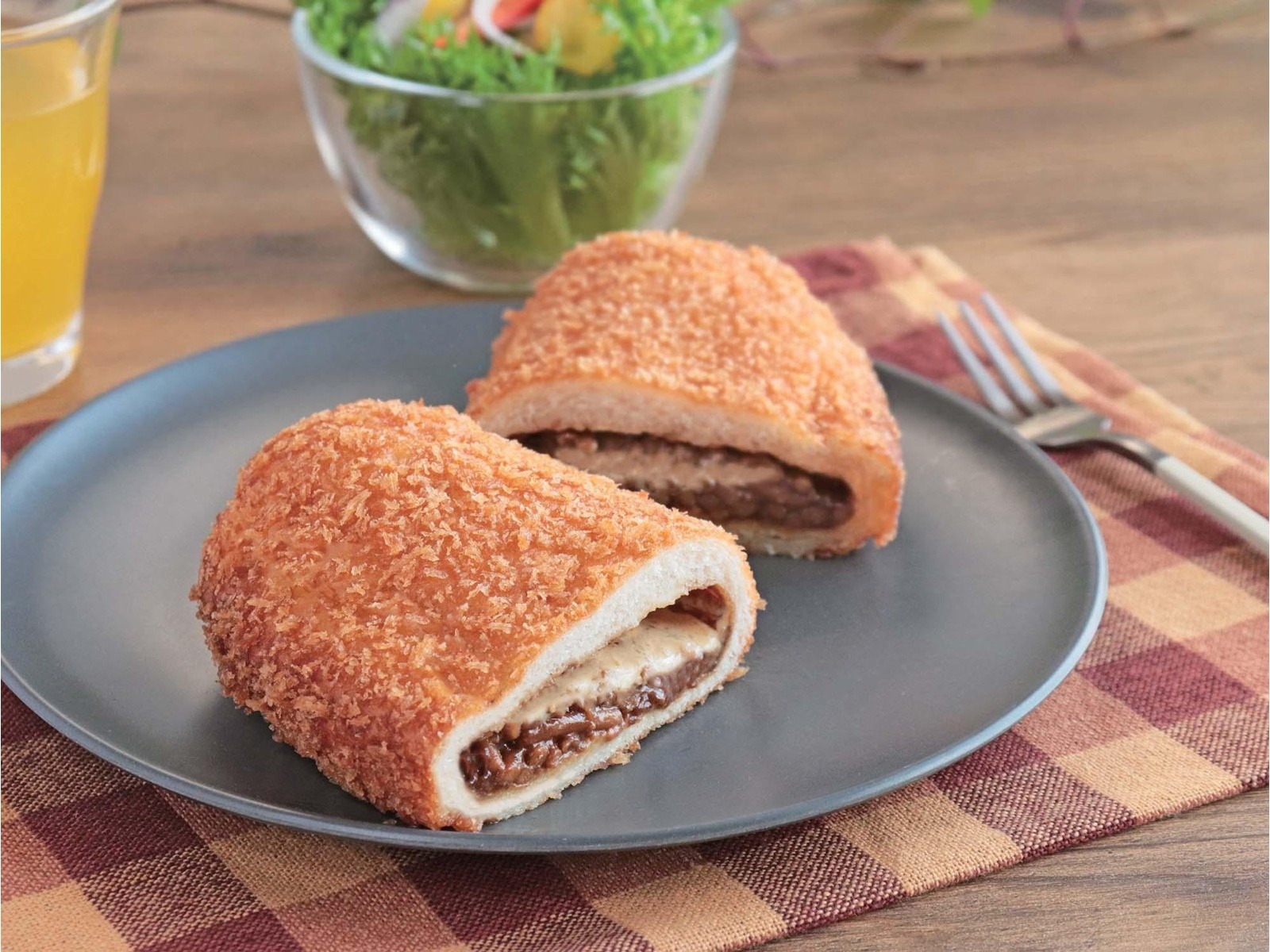 YKベーキングカンパニー 濃厚焼きそばドーナツ 1コ | コープこうべネット