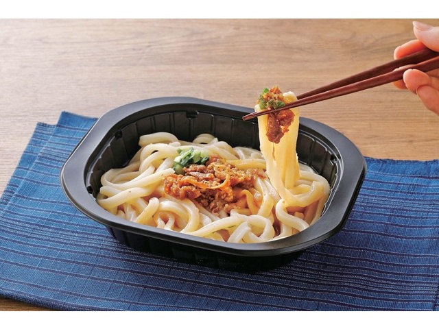 テーブルマーク お皿がいらない ぶっかけ牛肉うどん 1食入（288g