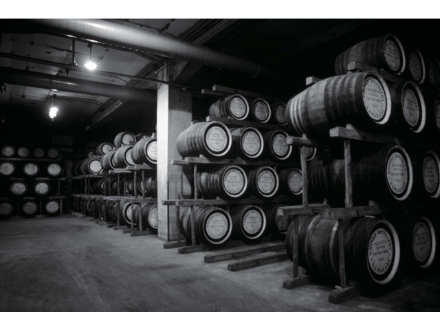 サントリー スペシャル リザーブ 700ml（瓶）| コープこうべネット